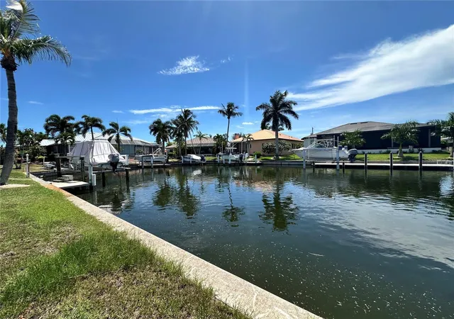 Photo 3 of Sale Pending at 3611 Bonaire Ct, Punta Gorda, FL 33950 | MLS# C7523587 | Listing updated on 2026-08-22