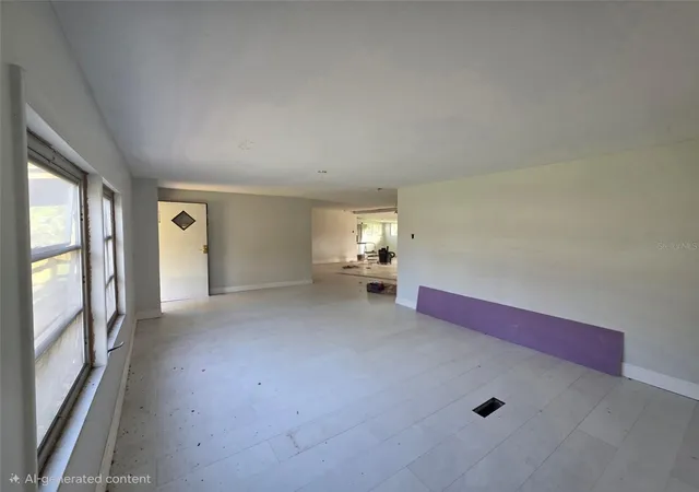 3rd image of 37414 Northside Dr, Zephyrhills, FL 33541 | MLS# TB8487936