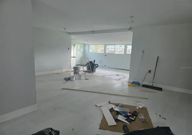 4th image of 37414 Northside Dr, Zephyrhills, FL 33541 | MLS# TB8487936