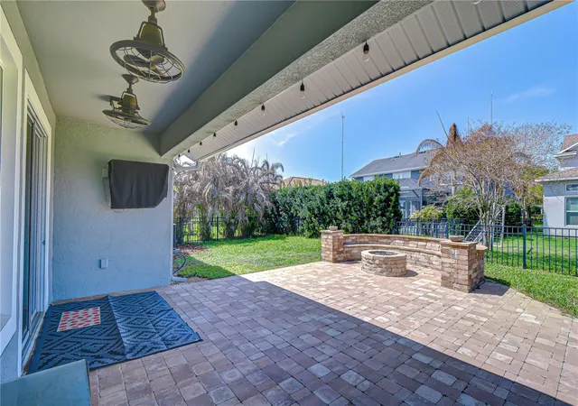 3rd image of 5821 Jasper Glen Dr, Lithia, FL 33547 | MLS# TB8487948