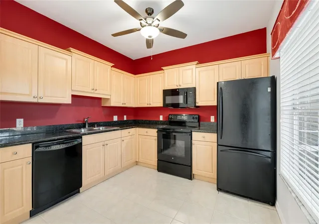 4th image of 7698 Plantation Cir, Bradenton, FL 34201 | MLS# A4686712