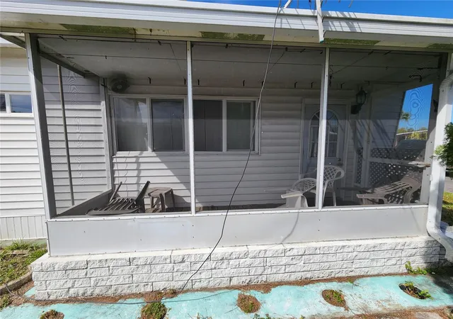 24th image of 305 Batan Ct, Bradenton, FL 34207 | MLS# A4686716
