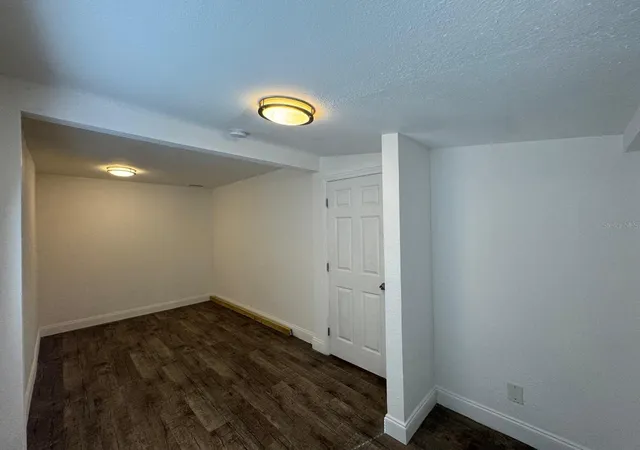 Listing Photo 2 - Condo for sale in building located at 8113 N Alaska St, TAMPA, FL 33604 - Unit #