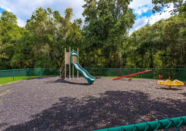 2nd image of 3134 Lake Pine Wy, TARPON SPRINGS, FL 34688