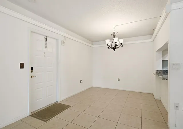 4th image of 3134 Lake Pine Wy #H1, Tarpon Springs, FL 34688 | MLS# TB8487977