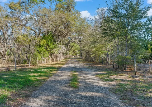 Photo 4 of House for sale at 6350 NE 86th Avenue, Bronson, FL 32621 | MLS# OM721098 | Listing updated on 2026-09-05