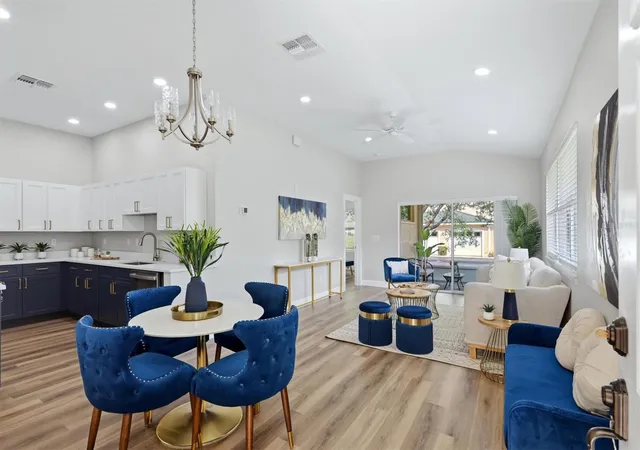 4th image of 503 Auburn Cove Cir, Venice, FL 34292 | MLS# A4686761