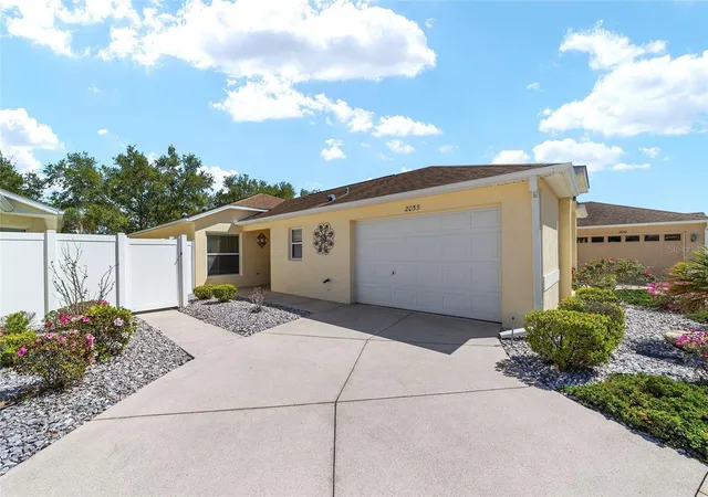 Homes for sale in The Villages, FL | 2055 Hydrangea Ave, The Villages, FL 32162 | MLS# G5109806