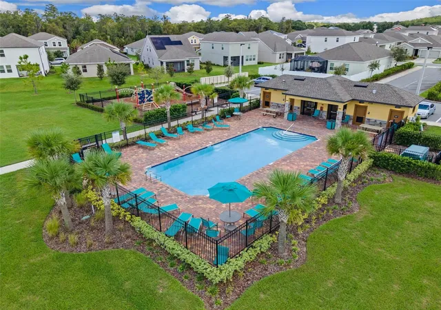 Photo 3 of Single family home for sale at 4360 Seven Canyons Dr, Kissimmee, FL 34746 | MLS# P4938189 | Listing updated on 2026-08-29