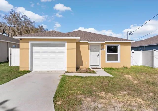 Homes for sale in Auburndale, FL | 317 Courtland St, Auburndale, FL 33823 | MLS# L4960398