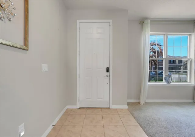 Photo 4 of Single family home for sale at 1626 Regal River Cir, Ocoee, FL 34761 | MLS# O6391938 | Listing updated on 2026-08-18