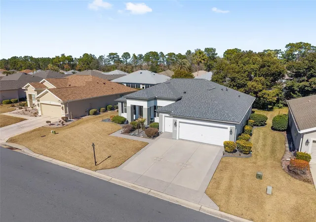 Photo 3 of Single family home for sale at 9003 Se 118th Lane, Summerfield, FL 34491 | MLS# OM721111 | Listing updated on 2026-09-18
