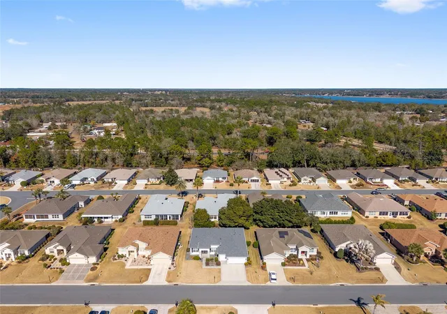 Photo 4 of Single family home for sale at 9003 SE 118th Lane, Summerfield, FL 34491 | MLS# OM721111 | Listing updated on 2026-09-18