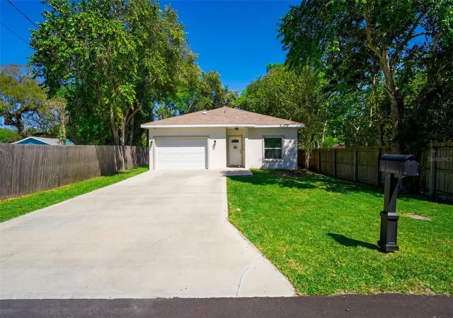 2nd image of 637 Holmes Ave, Daytona Beach, FL 32114 | MLS# V4947994
