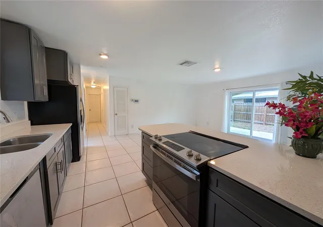 Homes for sale in Sarasota, FL | 1119 40Th St, Sarasota, FL 34234 | MLS# A4686789
