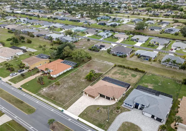 3rd image of 211 Rotonda Blvd N, Rotonda West, FL 33947 | MLS# N6143494