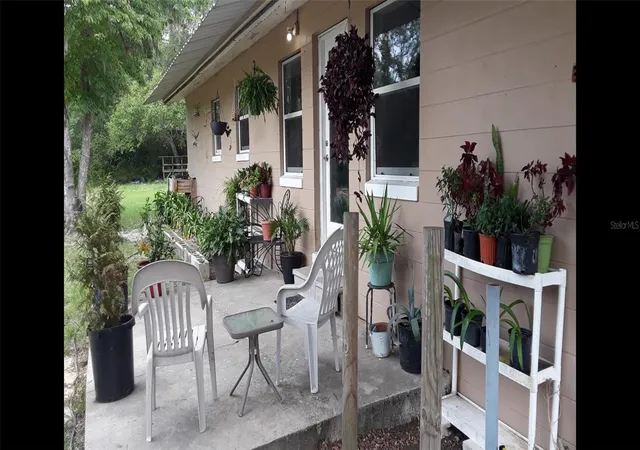2nd image of 9451 Ne 111th St, Archer, FL 32618 | MLS# W7884023