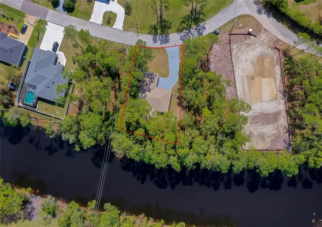3rd image of 7 Peninsula Ln, Palm Coast, FL 32164 | MLS# V4947999