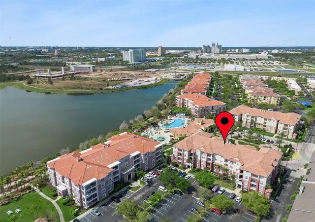 Listing Photo 2 - Condo for sale in building located at 4862 Cayview Ave, Orlando, FL 32819 - Unit #403