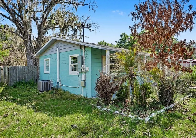 Homes for sale in Auburndale, FL | 2407 Winter Ridge Dr, Auburndale, FL 33823 | MLS# TB8488277