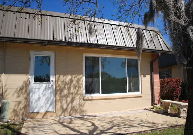 Listing Photo 5 - Condo for sale in building located at 4136 Stratford Dr, NEW PORT RICHEY, FL 34652