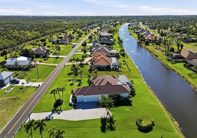 4th image of 1132 Boundary Blvd, Rotonda West, FL 33947 | MLS# D6146670