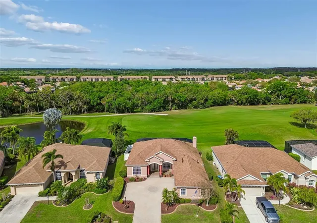 4th image of 566 Planters Manor Wy, Bradenton, FL 34212 | MLS# A4686834