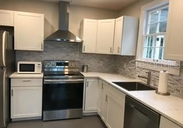 4th image of 1741 Nw 6Th Ave, Gainesville, FL 32603 | MLS# GC538631