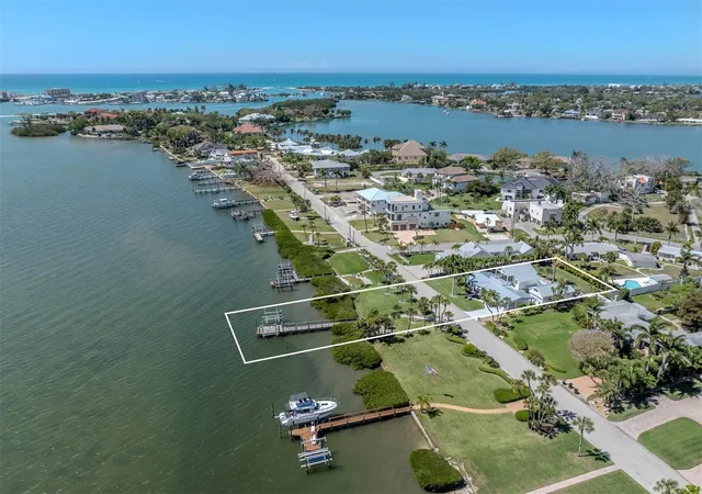 2nd image of 212 Sunrise Dr, Nokomis, FL 34275 | MLS# N6143501