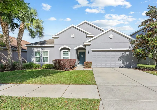 1st image of 11204 Coventry Grove Cir, Lithia, FL 33547 | MLS# TB8488331