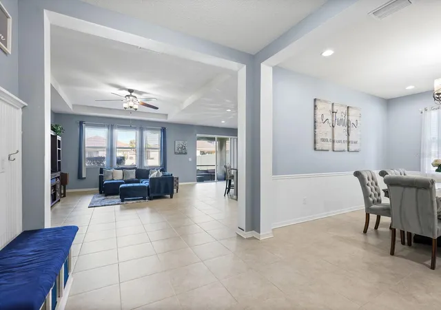 4th image of 11204 Coventry Grove Cir, Lithia, FL 33547 | MLS# TB8488331