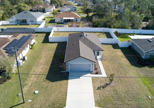 Homes for sale in Palm Coast, FL | 33 Pine Croft Ln, Palm Coast, FL 32164 | MLS# FC317057