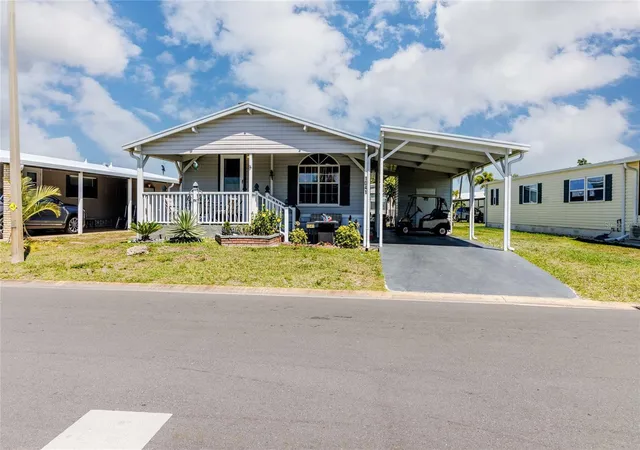Photo 2 of Manufactured home for sale at 2100 Kings Hwy, Punta Gorda, FL 33980 | MLS# C7523660 | Listing updated on 2026-05-15