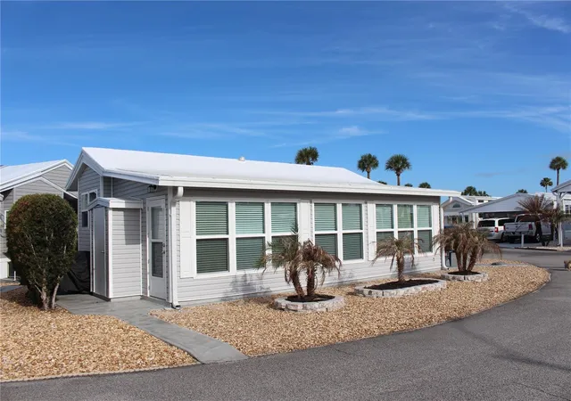 Homes for sale in Clermont, FL | 9000 Us Hwy 192 #598, Clermont, FL 34714 | MLS# S5146162