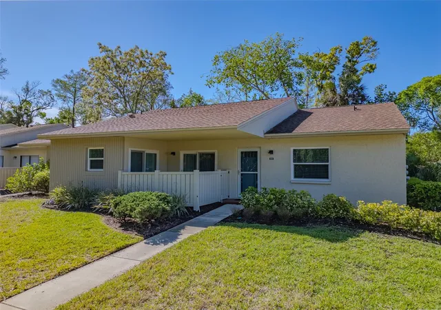 Photo 2 of Single family home for sale at 600 S Woodlands Dr, Oldsmar, FL 34677 | MLS# TB8488468 | Listing updated on 2026-09-29