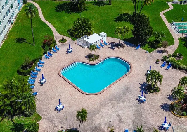 2nd image of 6363 Gulf Winds Dr, ST PETE BEACH, FL 33706