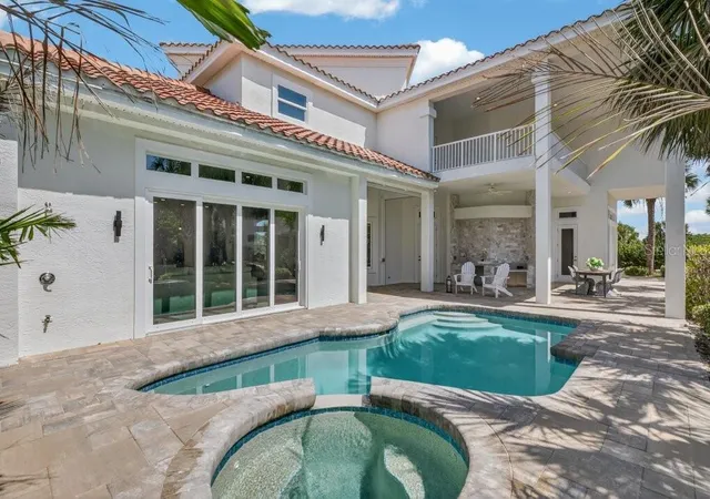 4th image of 6 Riviera Pl, Palm Coast, FL 32137 | MLS# FC317064
