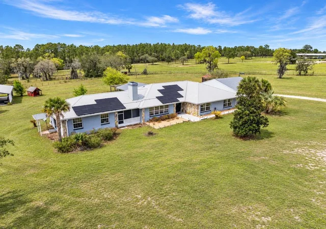 Photo 4 of Single family home for sale at 7450 SE State Rd 121, Morriston, FL 32668 | MLS# OM721171 | Listing updated on 2026-10-08