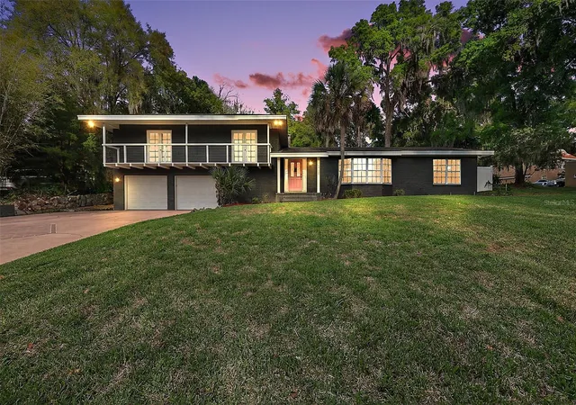 2nd image of 1039 Lake Gracie Dr, Eustis, FL 32726 | MLS# G5109854