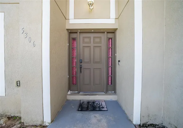 Photo 3 of Single family home for sale at 5306 SW 115th Street Rd, Ocala, FL 34476 | MLS# OM721186 | Listing updated on 2026-08-21