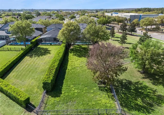 Photo 3 of Single family home for sale at 14255 Sonco Ave, Windermere, FL 34786 | MLS# O6392262 | Listing updated on 2026-10-07