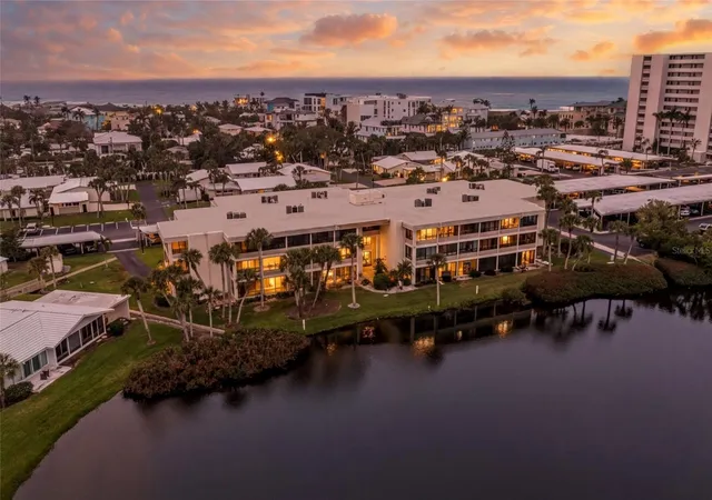 Homes for sale in Sarasota, FL | 101 Whispering Sands Dr, Sarasota, FL 34242