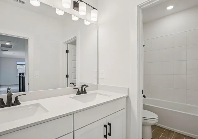 Photo 18 of Single family home for sale at 156 Shady Edge Loop, Nokomis, FL 34275 | MLS# TB8488656 | Listing updated on 2026-08-18