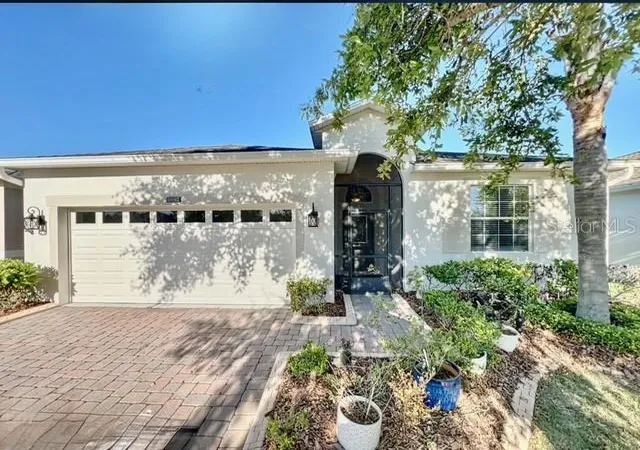 Photo 1 of Single family home for sale at 4052 Serena Ln, Clermont, FL 34711 | MLS# O6392318 | Listing updated on 2026-09-15