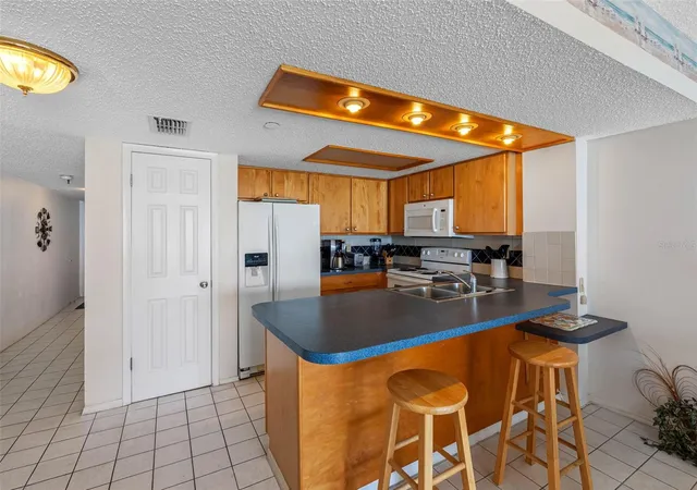 2nd image of 19440 Gulf Blvd, INDIAN ROCKS BEACH, FL 33785