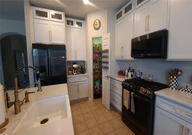 Photo 3 of Single family home for sale at 4959 Thames St E, Kissimmee, FL 34758 | MLS# R4910911 | Listing updated on 2026-06-19