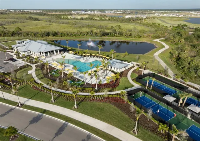 5th image of 18461 Vista Park Ter, Venice, FL 34293 | MLS# TB8488800