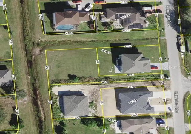 Photo 1 of Sale Pending at 546 Kilimanjaro Dr, Kissimmee, FL 34758 | MLS# O6392373 | Listing updated on 2026-08-14