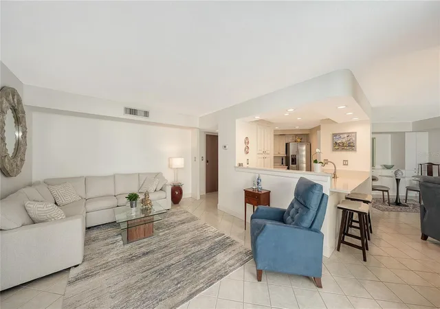 2nd image of 1111 N Gulfstream Ave #10E, Sarasota, FL 34236 | MLS# A4686980