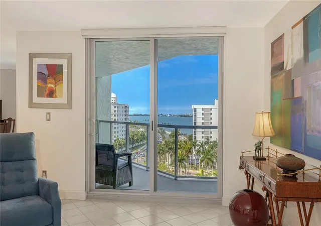 5th image of 1111 N Gulfstream Ave #10E, Sarasota, FL 34236 | MLS# A4686980